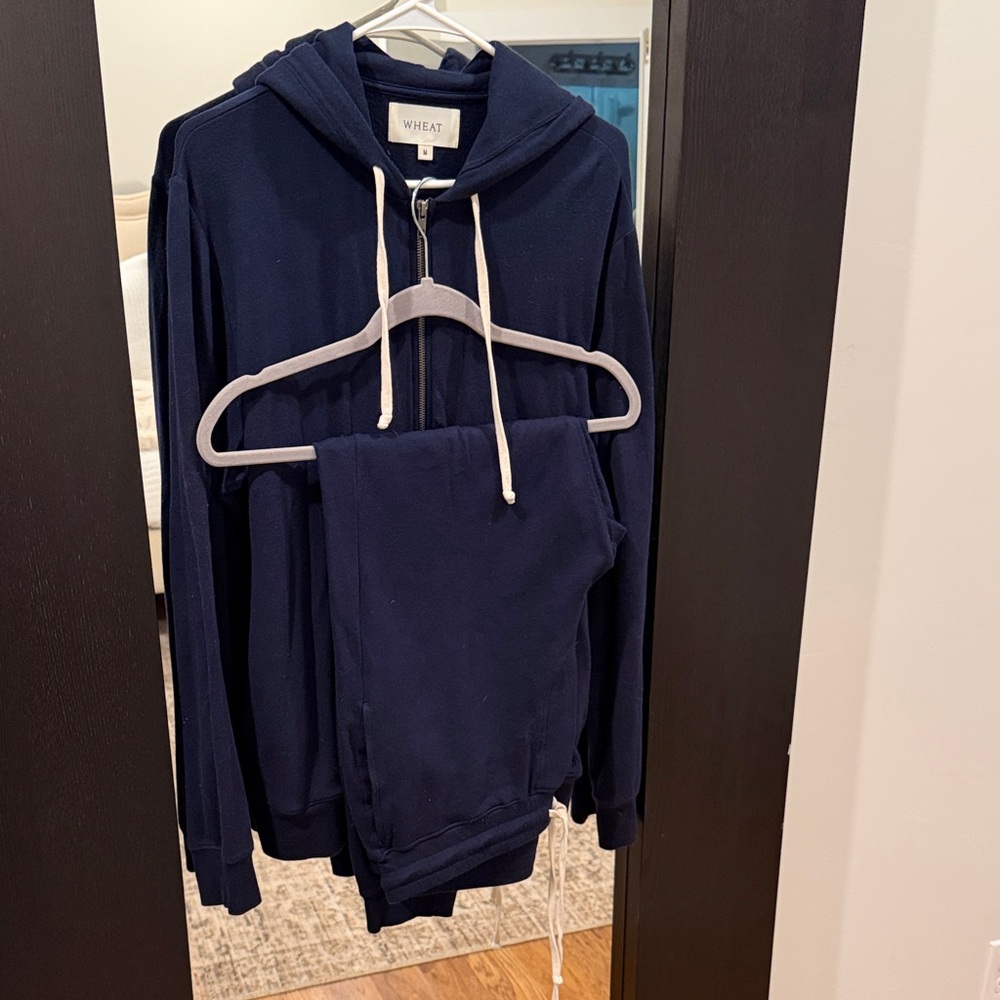 Wheat sweatsuit